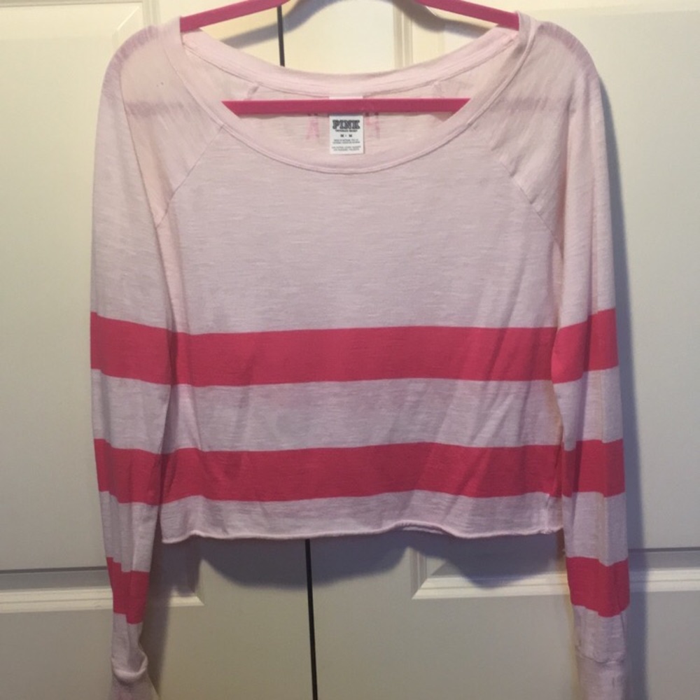 Victoria’s Secret PINK long-sleeved crop top!!